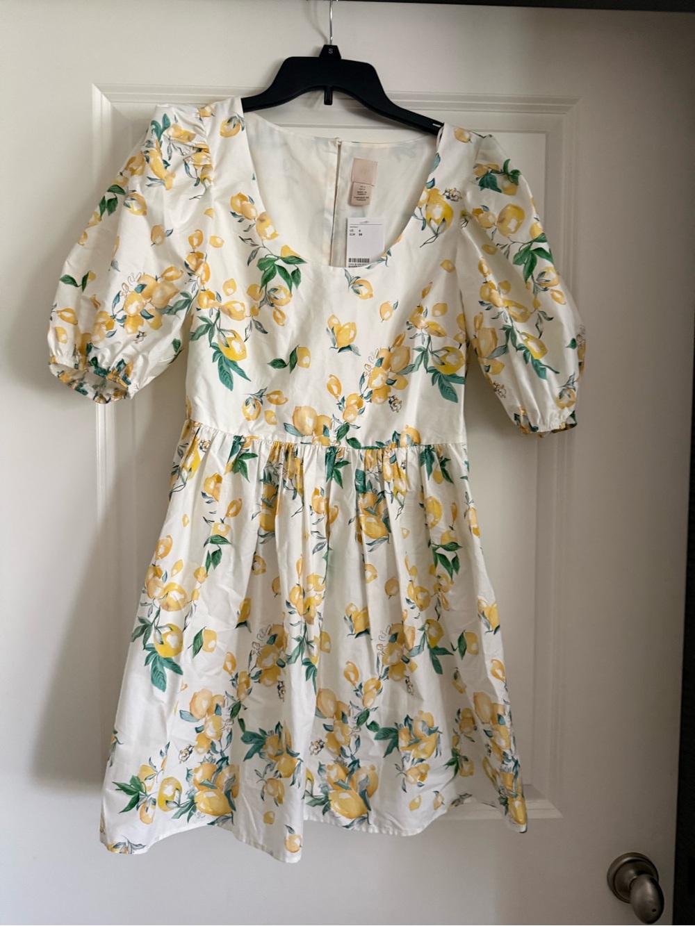 H&M White lemon 🍋 floral Accent Dress